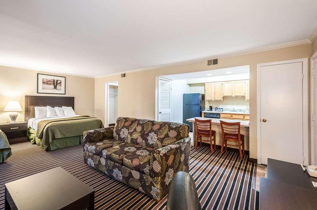 Quality Suites ハントバレー 部屋 写真