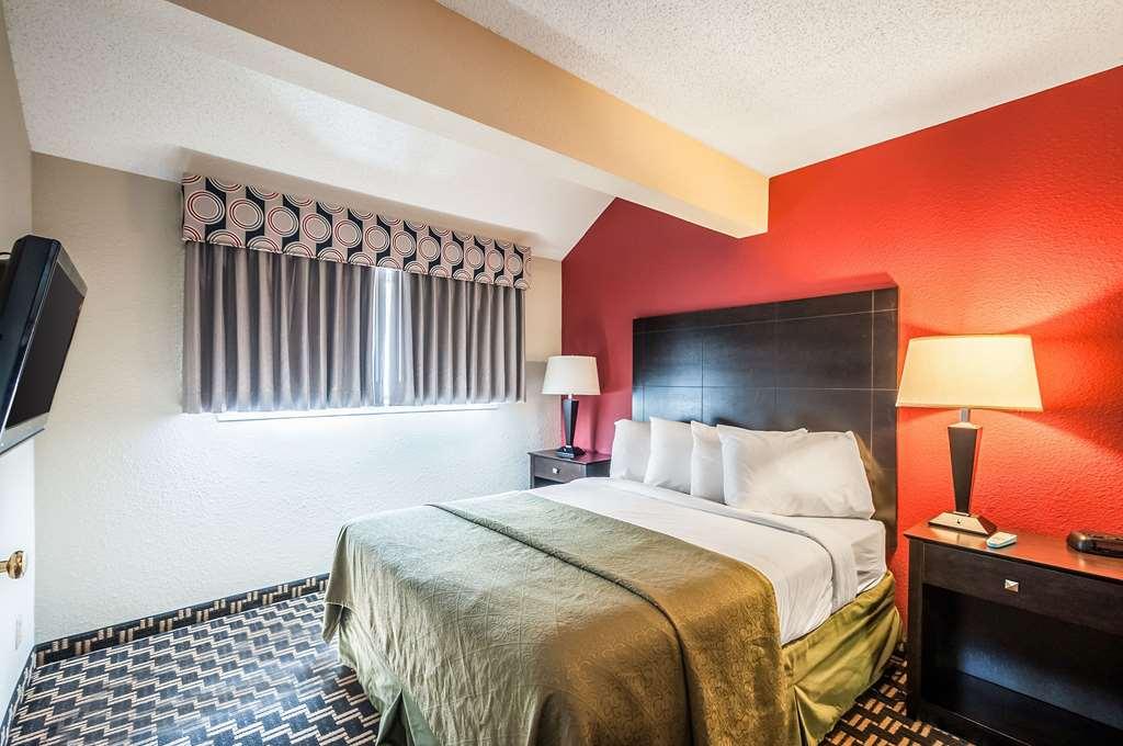 Quality Suites ハントバレー 部屋 写真