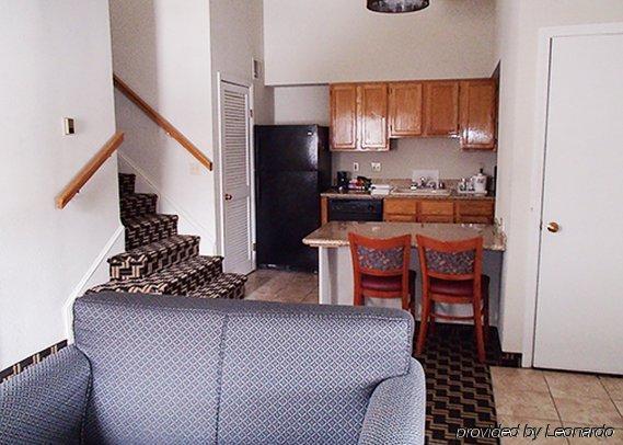Quality Suites ハントバレー エクステリア 写真